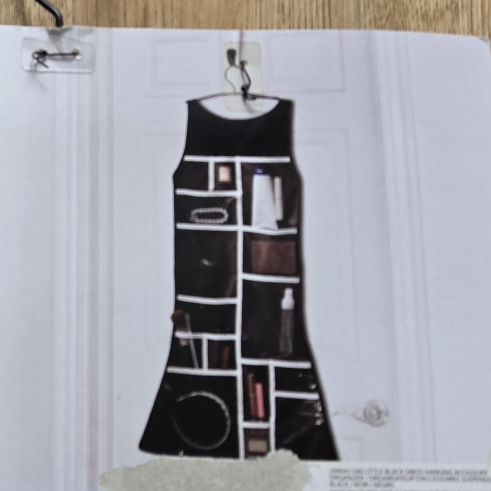 NEW 🆕 Hanging Jewelry + Accessory Organizer, UMBRA  "Little Black Dress"